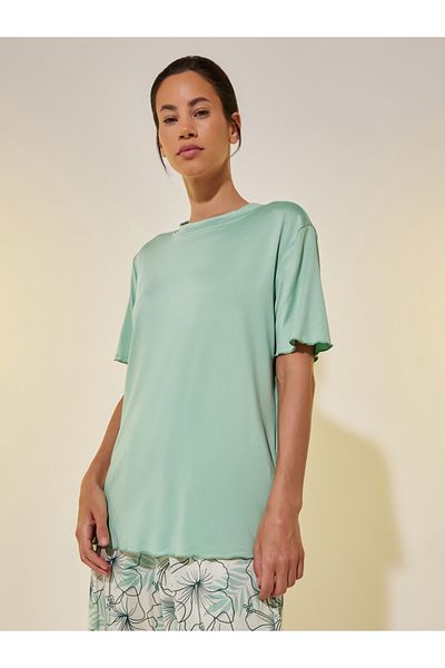 Styli Solid Lettuce Hem T-Shirt and Floral Printed Pyjama Set