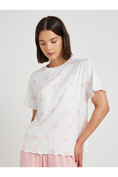 Styli Floral Printed T-Shirt and Solid Pyjama Set