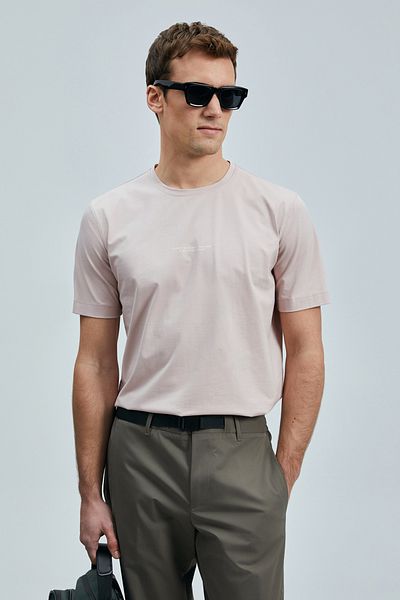Lufian Valor Modern Graphic T-Shirt Pink