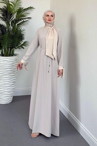 MERVEN AKYÜZ Βραδινό φόρεμα Lavinya Neckline Bow Cream