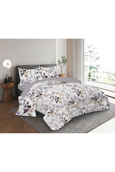 Blue Rose A printed summer double bedspread to suit your room decor and give you a refreshing summer. It is made of the finest microfiber.
