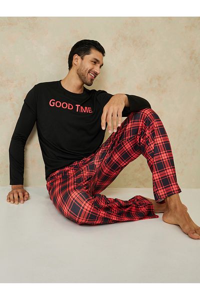 Styli Slogan Print Long Sleeves T-shirt and Checked Pyjama Set