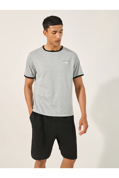 Styli Slogan Print Round Neck T-Shirt and Shorts Pyjama Set