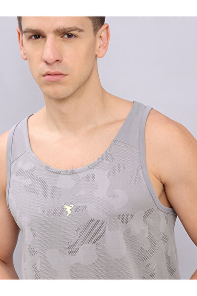 Technosport By Styli Textured Jacquard Round Neck Vest