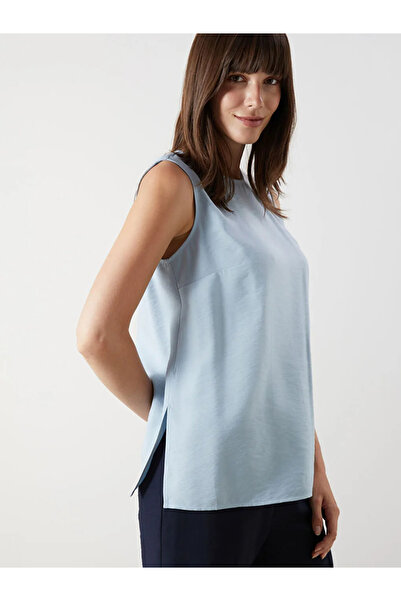 LC Waikiki بلوزة LCW مريحة ذات رقبة دائرية باللون الأزرق