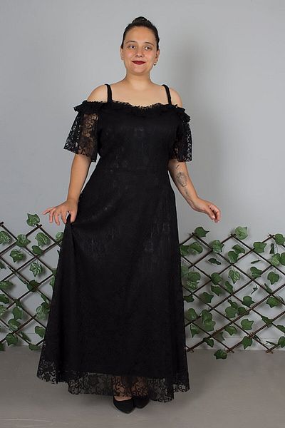 Truva XXL Plus Size Shoulder Detail Strap Lace Black Dress – Elegant and Stylish Design