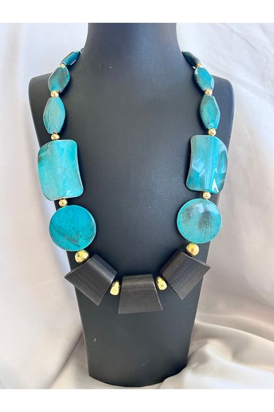 COCOSH TAKI Turquoise Color Stone Gold and Black Detailed Design Necklace