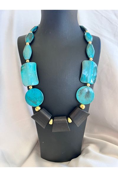 COCOSH TAKI Turquoise Color Stone Gold and Black Detailed Design Necklace