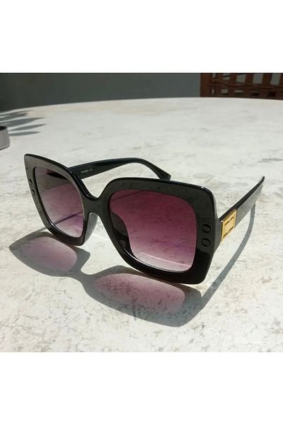 Manu Collection Women's Black Uv 400 Filter Sunglasses with Gold Details on the Edges (with Special Case)
