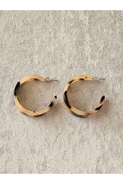 SiestaAccessories Leopard Pattern Acrylic Hoop Earrings