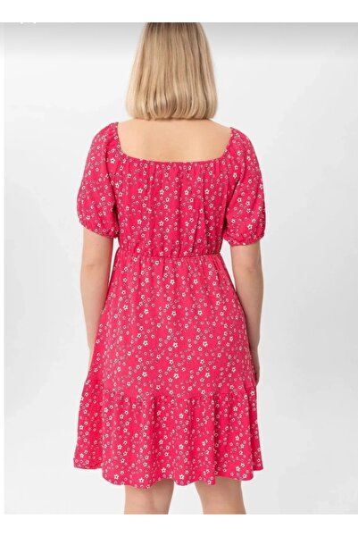 MODA Κομψό φόρεμα με στάμπα μαργαρίτα, λαιμόκοψη και κορδόνι στη μέση