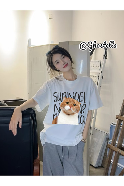 Minga London Tricou unisex supradimensionat Beyaz Cat Surprize -Ghostella