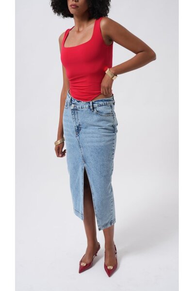 JANES    Square Neck Thick Strap Bodysuit