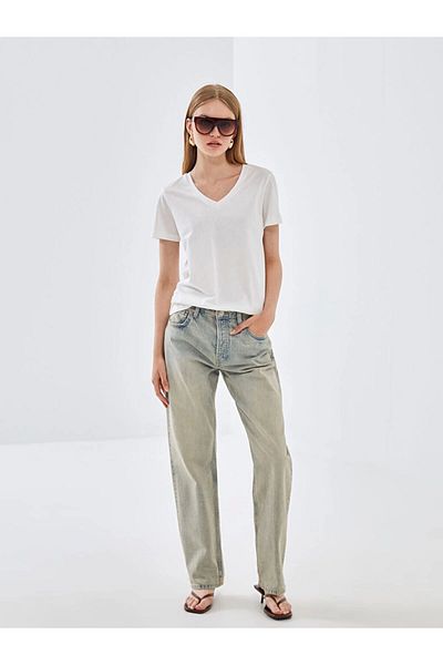 LC Waikiki Lc Waiki Blai̇s V-Neck Plain Short Sleeve Women's T-Shirt