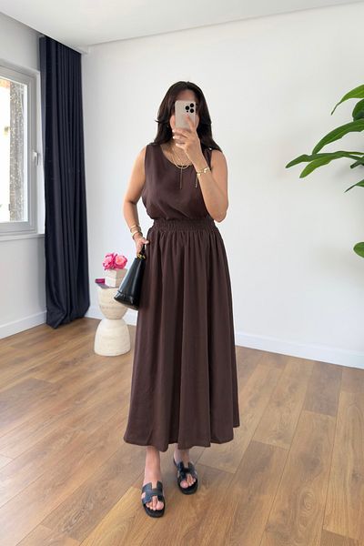 BİRCANÇİL مجموعة تنورة بلوزة بنية من فيانا