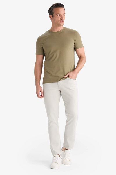 DeFacto Slim Fit Tight Fit Crew Neck Stretch Fabric Short Sleeve T-Shirt E2635Ax25Sm