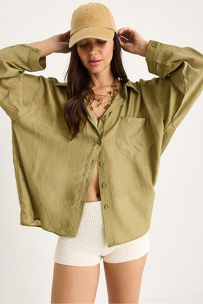 Bianco Lucci Women's Single Pocket Detailed Oversize Shirt 470 60283182