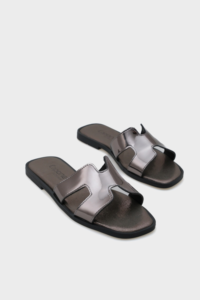 Capone Outfitters Γυναικείες παντόφλες Capone Mirrored Halsey Platinum