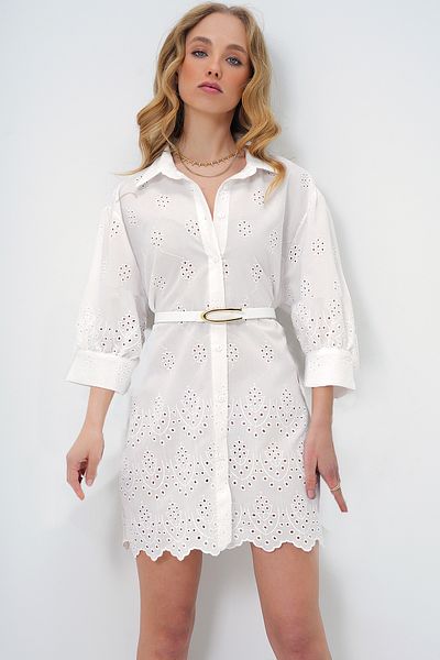 Trend Alaçatı Stili Жіноча біла сукня з вишивкою Fisto з тканого гомлека ALCX13432