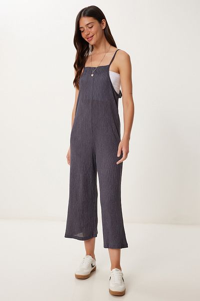 Happiness İstanbul Damen-Jumpsuit aus strukturiertem Strick mit geräuchertem Riemen HK00046