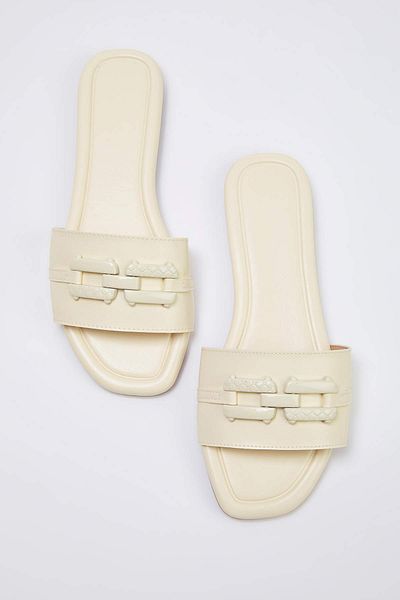 TRENDYOL SHOES Yellow Chain Detailed Women's Slippers Takss25Te00063