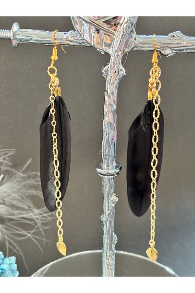 Nevgiss Aksesuar Feather Chain Leaf Detailed Earrings Pair