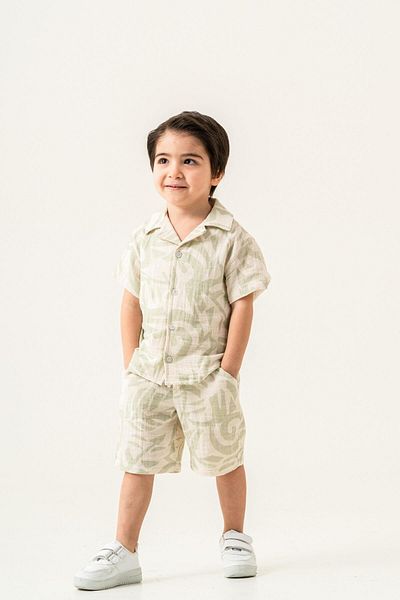 Magu Boys 100% Linen Summer Two-Piece Suit – Palm Print Short Sleeve Shirt & Elastic Waist