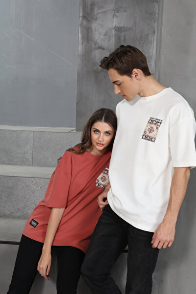 ALANAQA Unisex Oversized T-Shirt