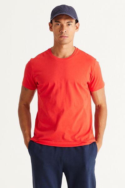AC&Co / Altınyıldız Classics Men/Unisex Red 100% Cotton Slim Fit Slim Fit Crew Neck Basic T-Shirt