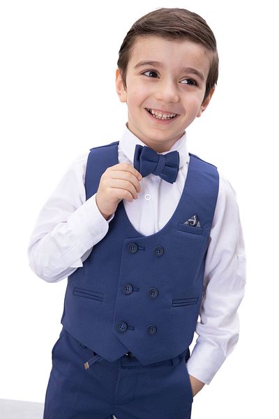 Cansın Mini Vestă cu nasturi albastre, cămașă cu papion și costum 4 piese pentru băiat 20546