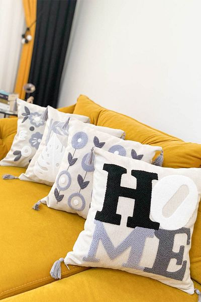 e-Bizz Store E-Bizz Home 4 BUCĂȚI HUSĂ KIRLENT CU BRODAT PUNCH
