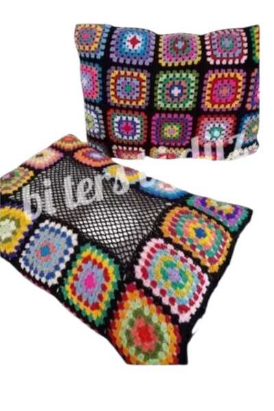 bi ters bi düz Motifed Hand Knitted Pillowcase