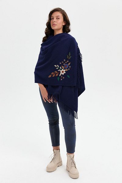 Desen Triko Γυναικείο μάλλινο σάλι Navy Blue - Κεντημένο με μαργαρίτα και φούντες