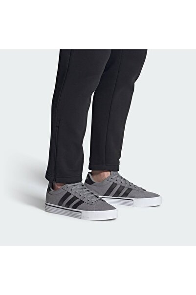 adidas Unisex Sneaker