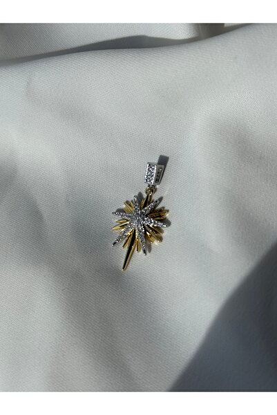LUSORA ACCESORY "Parlak Yıldız Figürlü Kolye Ucu – Altın ve Gümüş Renk, Zirkon Taşlı"