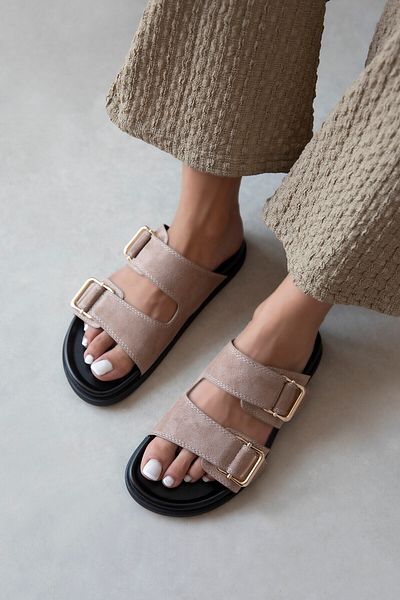 STRASWANS Axel Women's Buckle Detail Daily Comfort Suede Slippers Mink