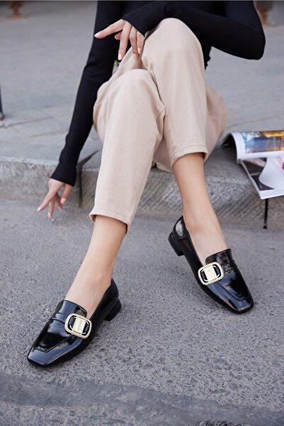 FOLLİNİ Pantofi de dama din piele neagra din piele lacuita