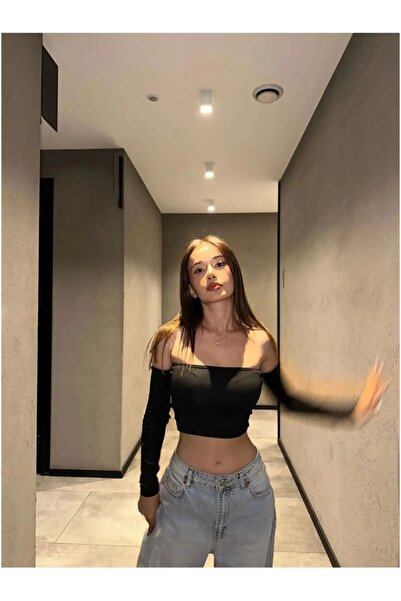 Mandlyz Siyah Madonna Yaka Crop / Bluz