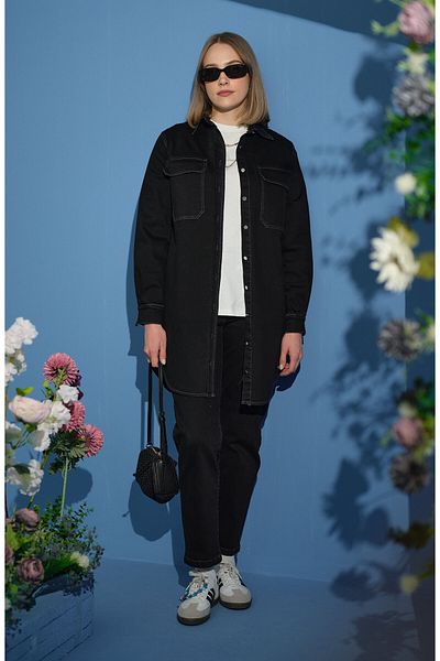 Fatma Atasoy Mom Black Jean