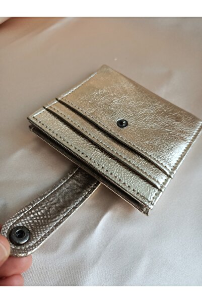 Gül Karatekin Women's Metallic Gold Snap Closure Glitter Card Holder (Non-Glittering)