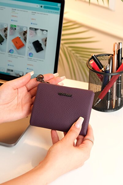 ESGUARE محفظة نسائية من الجلد الطبيعي