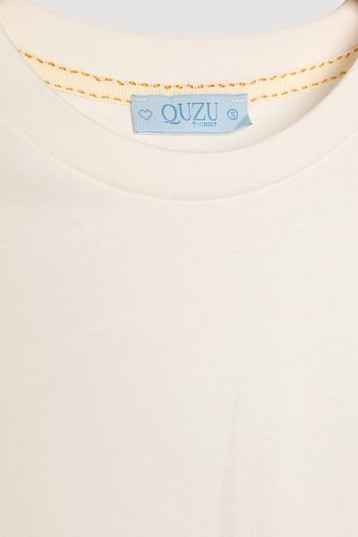 Quzu Back Colorful Daisy Printed T-Shirt Ecru