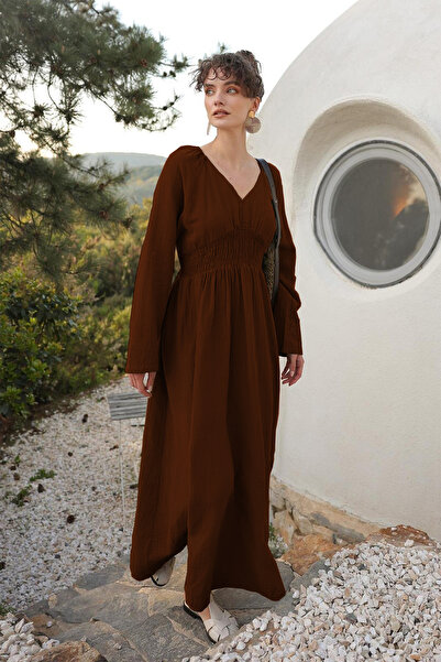 Cockatoo Жіноча сукня з V-подібним вирізом, широкими рукавами, розрізом і дов...