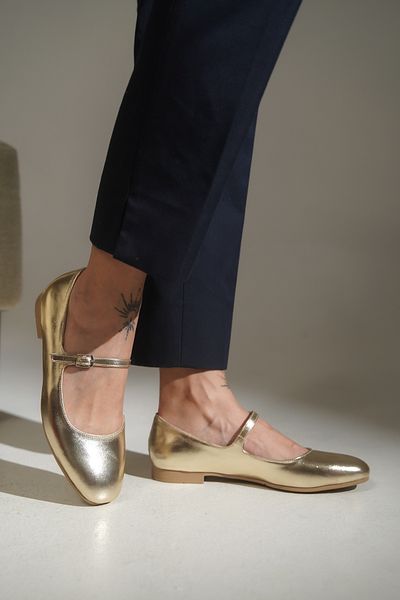 lovitto Women's Tape Buckle Detailed Leather Inside Gold Ballerinas