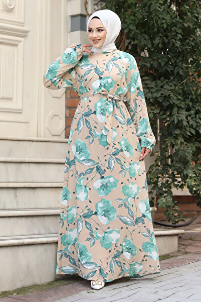Tesettür Dünyası Długa suknia z paskiem w pasie z dużym kwiatowym wzorem TSD240323