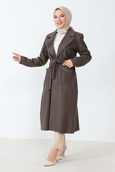 Tesettür Dünyası Kešu kabát s páskem do pasu TSD230804 hnědý