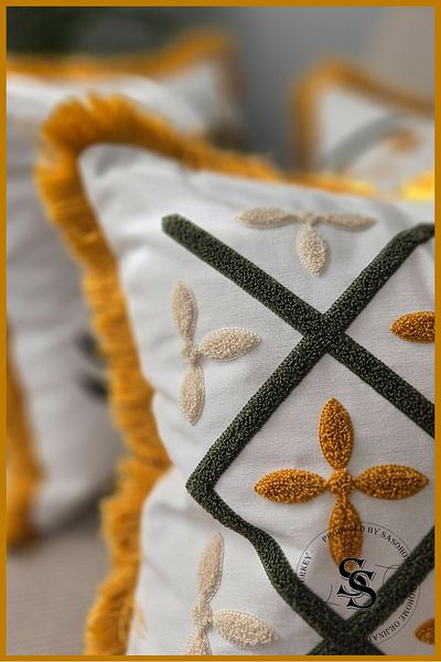 SasoHome Beauty Flowers Punch Embroidery Patterned Linen Throw Pillow Cover