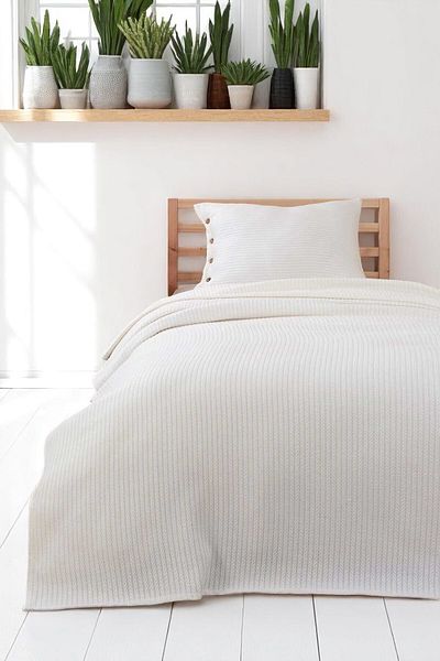 Cottonest Single Knit Pique Bed Spread with Pillow