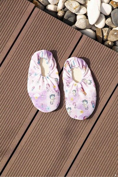 Bondilolly Patterned Seahorse - Non-Slip Children's Sea Shoes