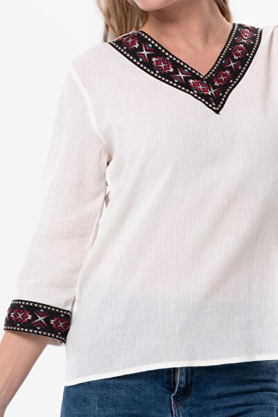 Eliş Şile Bezi Τριών τετάρτων μανίκι V-λαιμόκοψη κεντημένο Talya Şile υφασμάτινη καλοκαιρινή μπλούζα κρεμ χρώμα